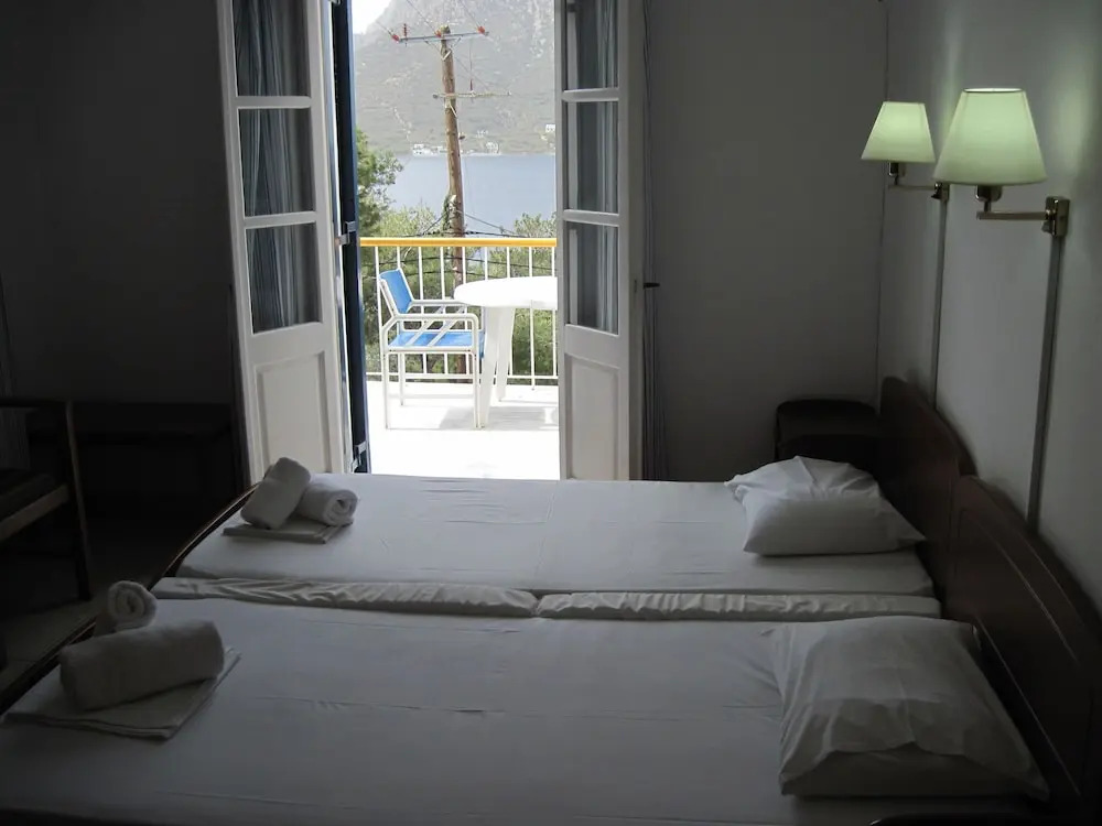 Tatsis Apartments