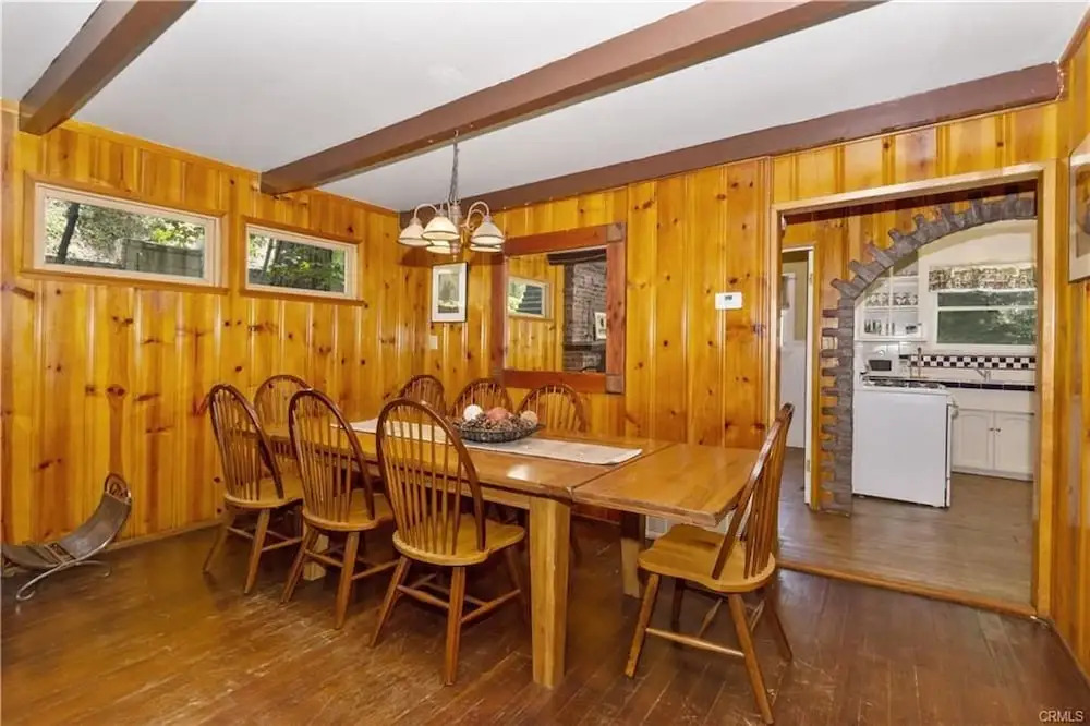 Bluebell House 5 Bedrooms 2 Bathrooms Home