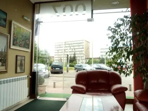 Family Hotel 007 Ivan Dimitrov-Kuklata 15 Str