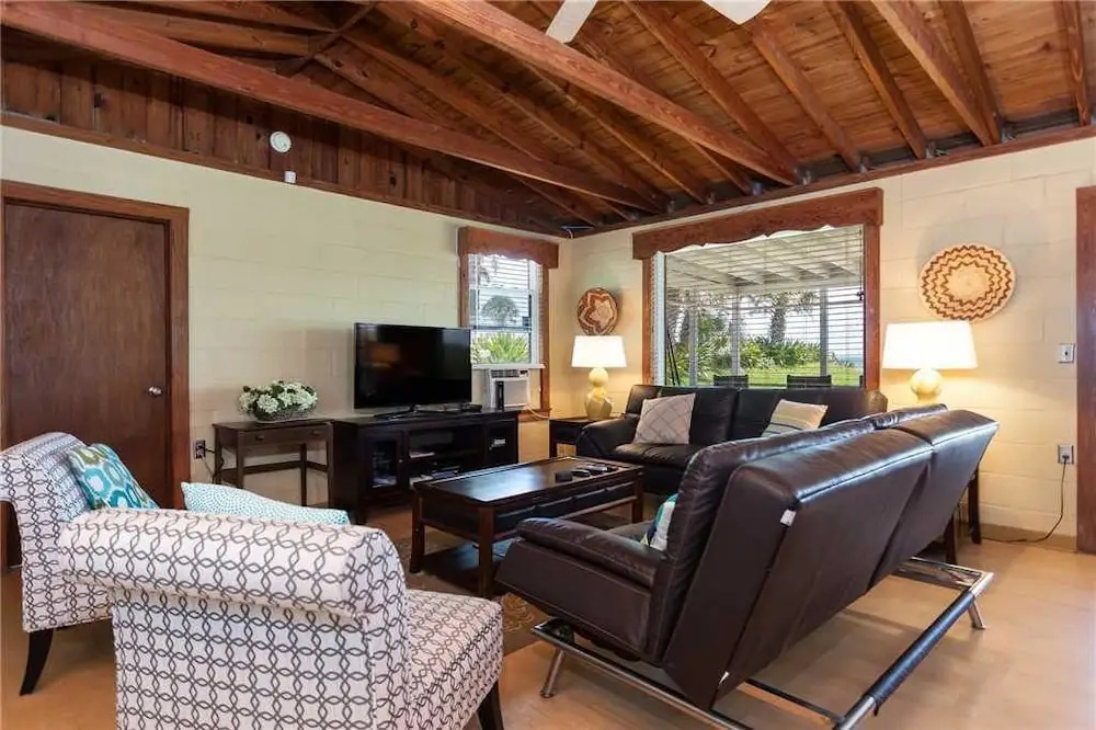 Seashell - Three Bedroom Home