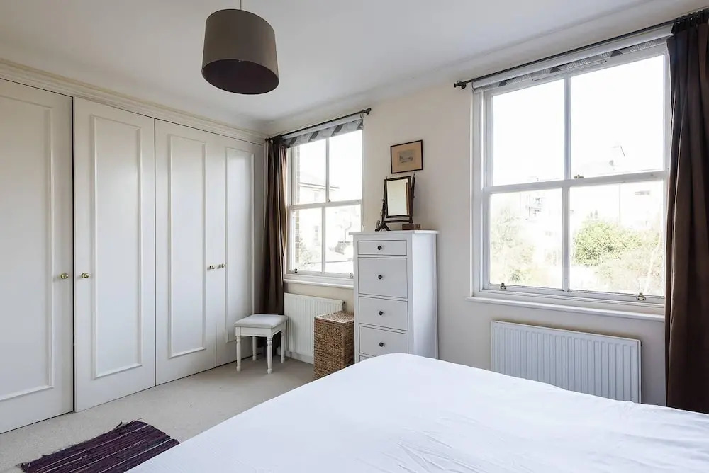 Fabulous 4BR Family Home in East London