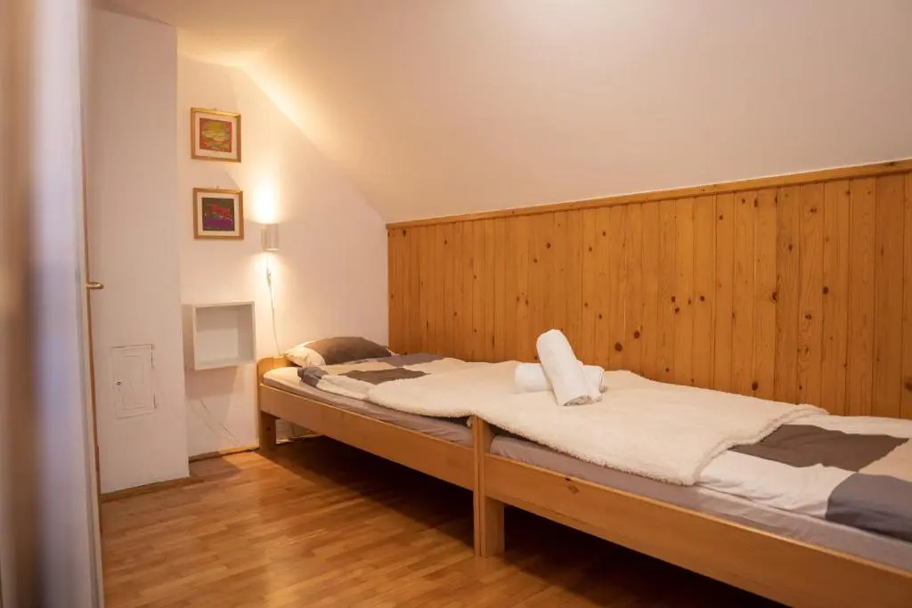 Chalet Lana with Hot Tub