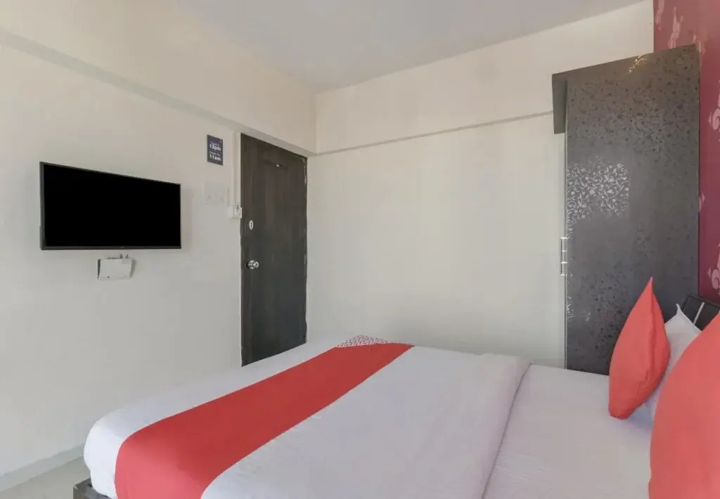 Executive Skyline Service Apartments By OYO Rooms