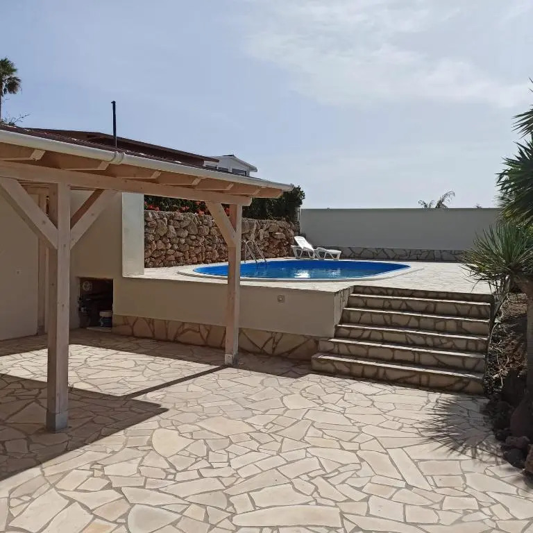 Stunning 1-Bed Apartment with seaview in Arico
