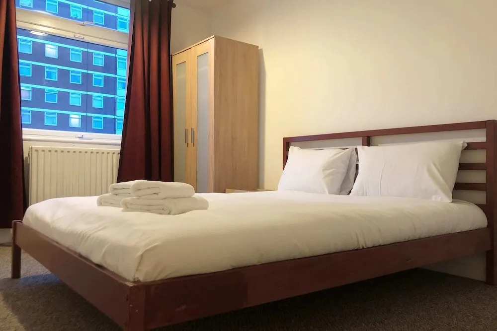Lovely 3 Bedroom Apartment in Shepherds Bush