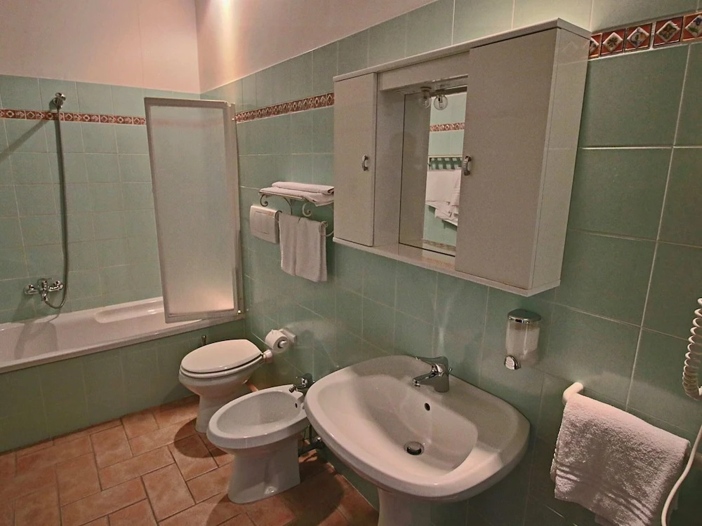 Cottage in Urbania With Pool & Terrace