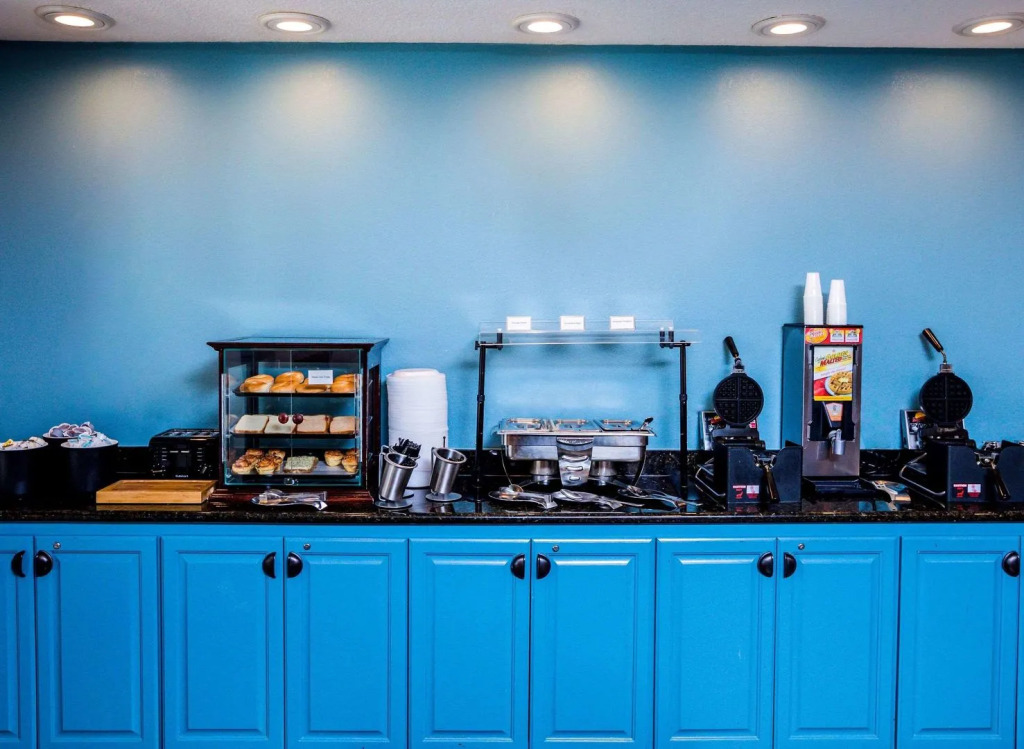 Country Inn & Suites by Radisson, Wilson, NC