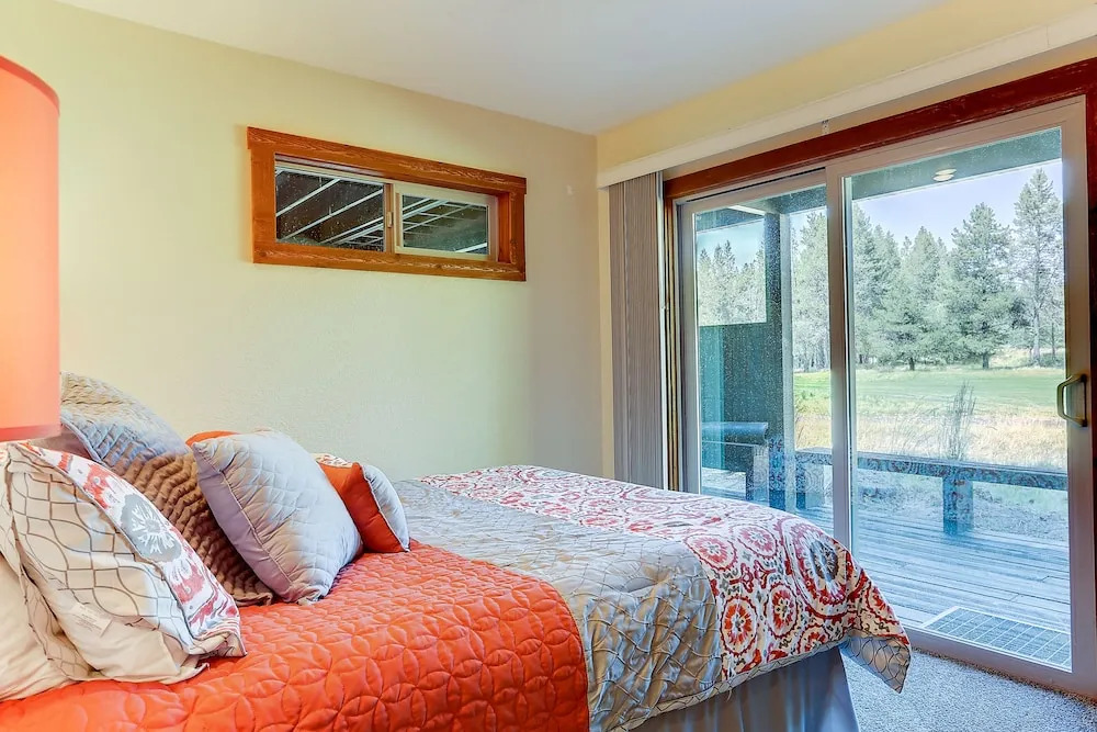 3 Spyglass Home on Meadows Golf Course feature Brand New Hot Tub and Bikes by RedAwning