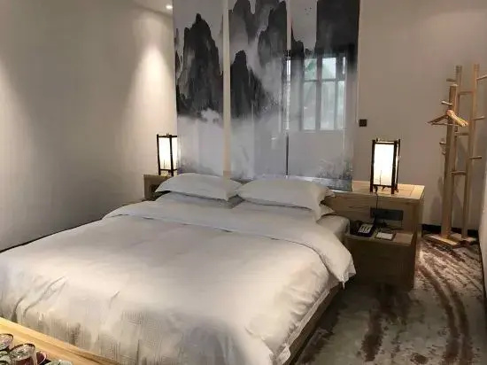Yufeng Jade Hotel (Jianjiang Avenue Branch, Duyun City)