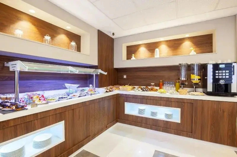 Ibiris Hotel