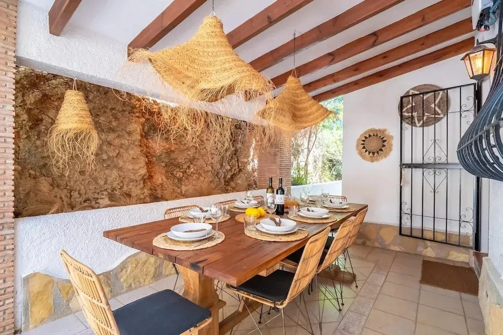 Villa Vista in Alcalali with swimmingpool and view