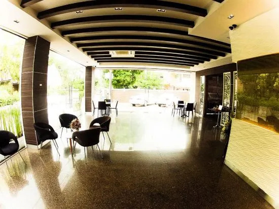 Serenity Jomtien Pool Villas near beach