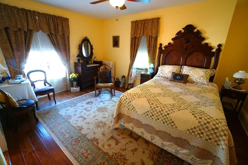 Rose Heart Inn