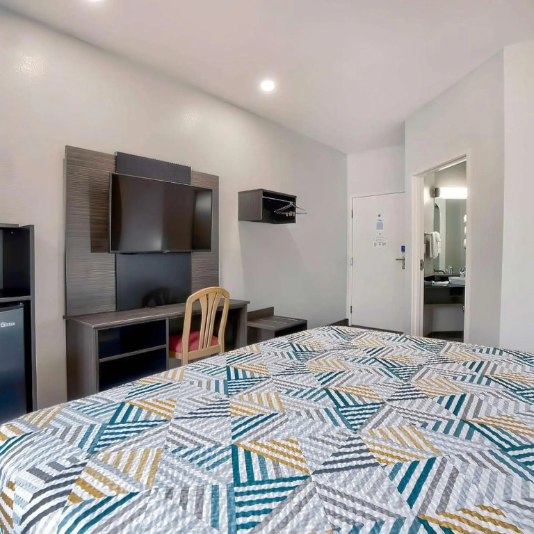 Motel 6-Benbrook, TX - Fort Worth