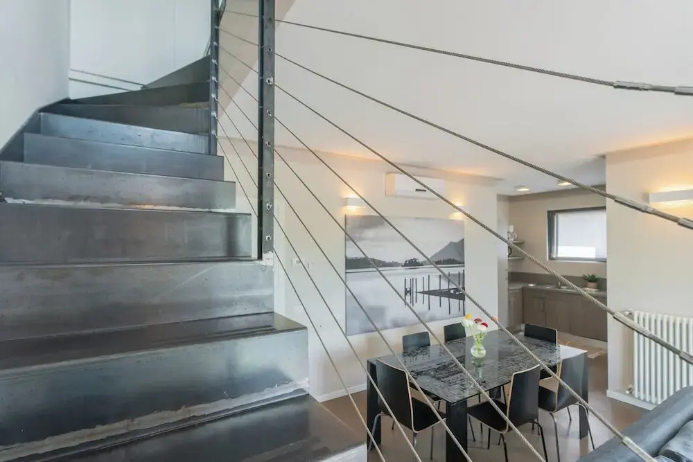 Mulino Vista Lake by Rent all Como