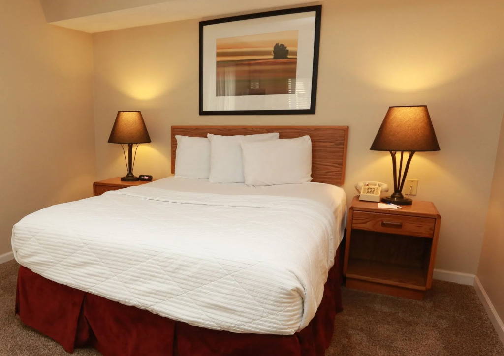 Sterling Hotel and Suites