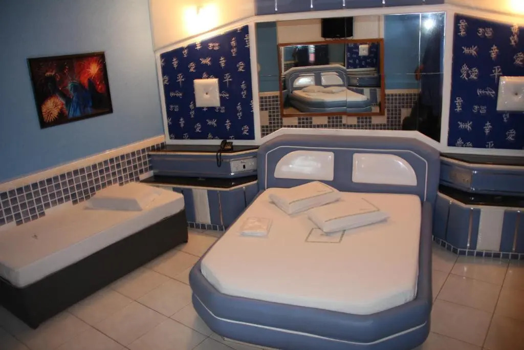 Shelton Hotel (Только для взрослых)