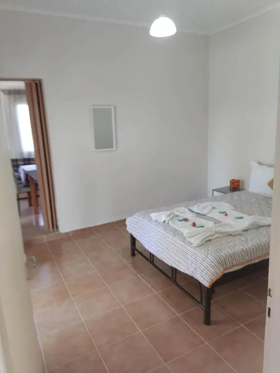 Marie-Angela HOUSE ARILLAS