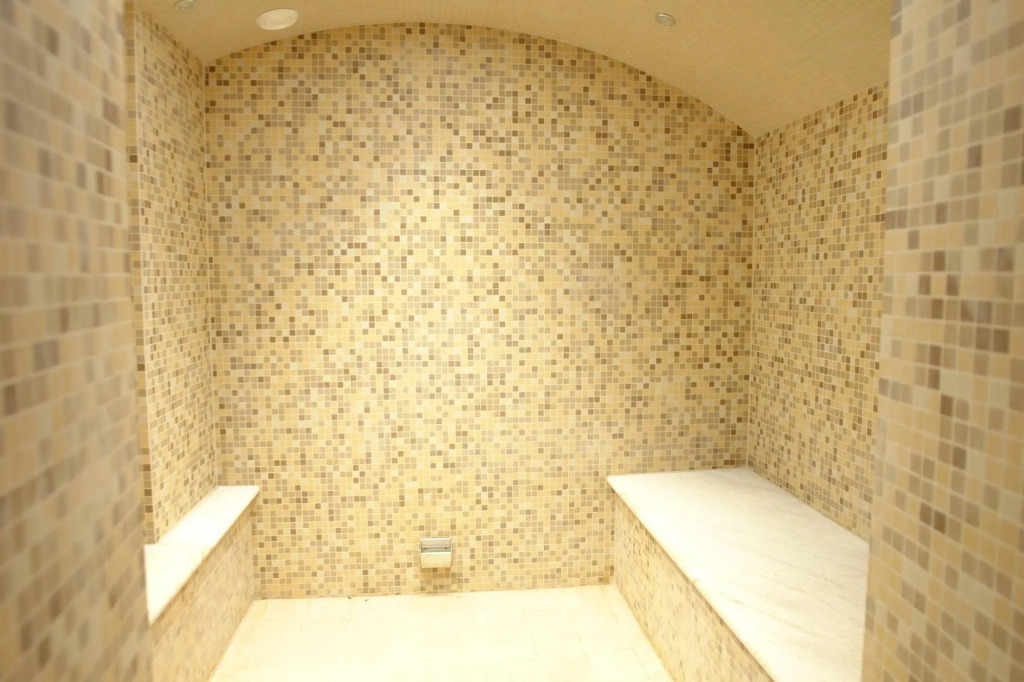 TOSS Hotel