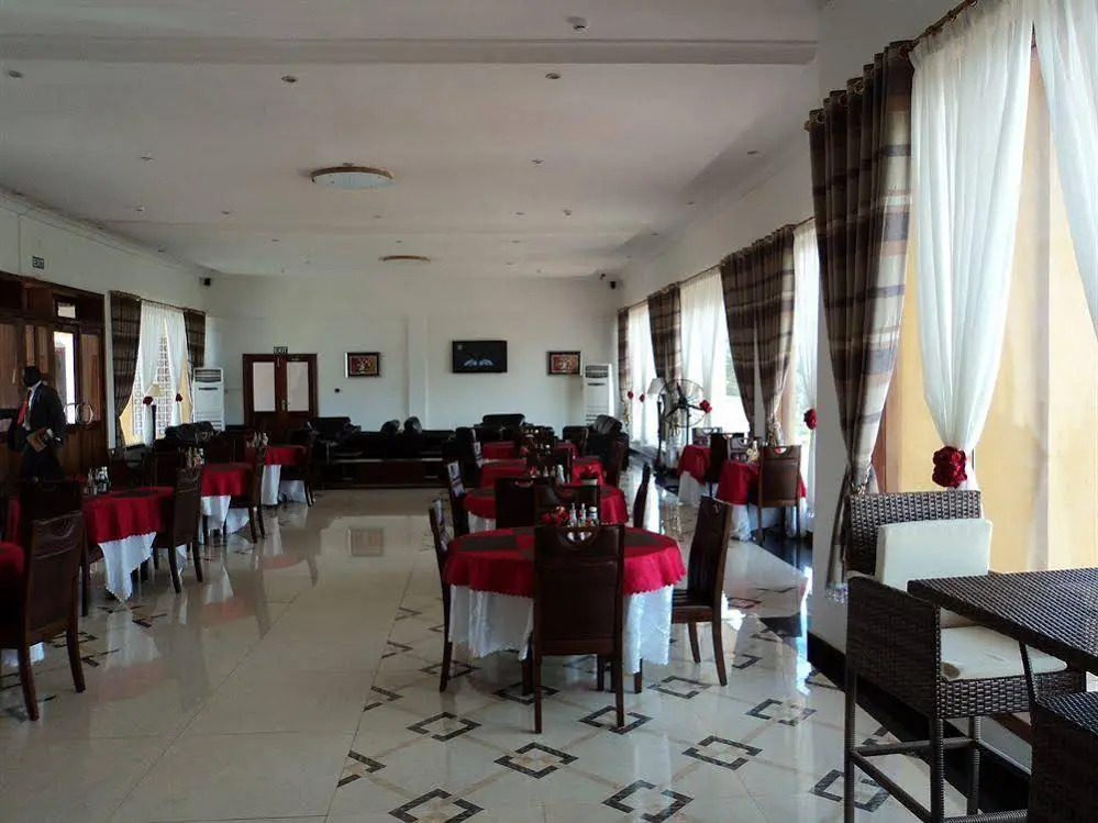 Grand Favor Hotel