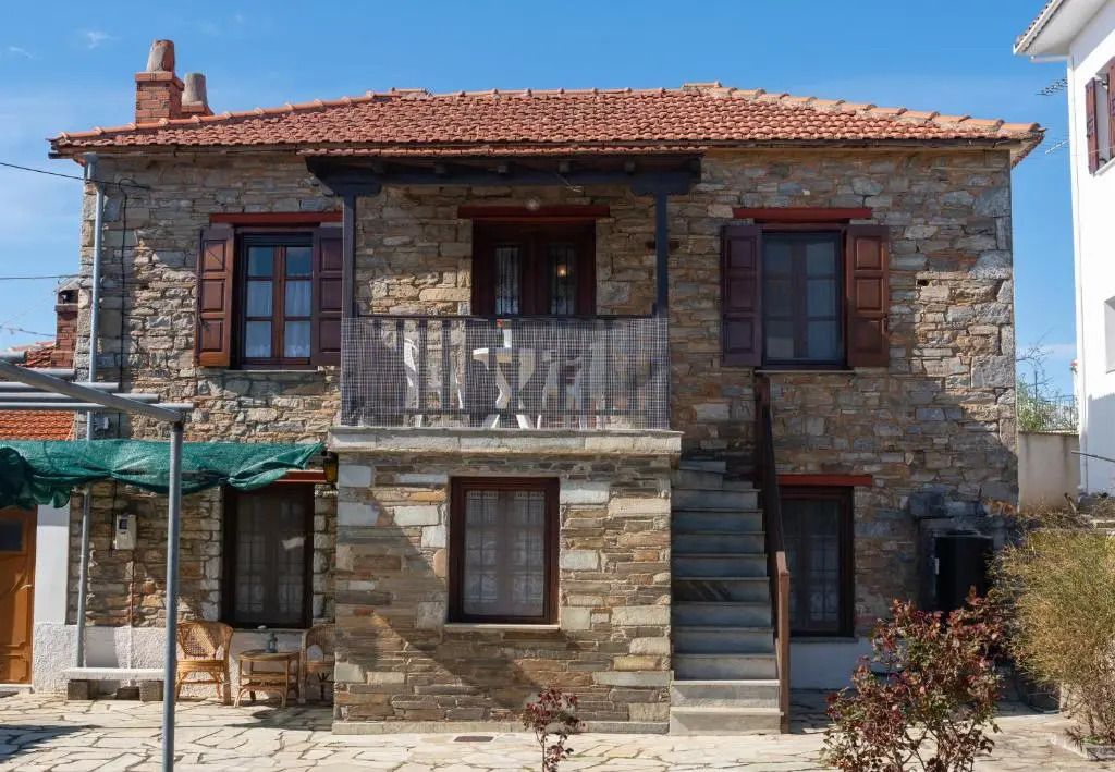 Stone House in Lafkos Pelion