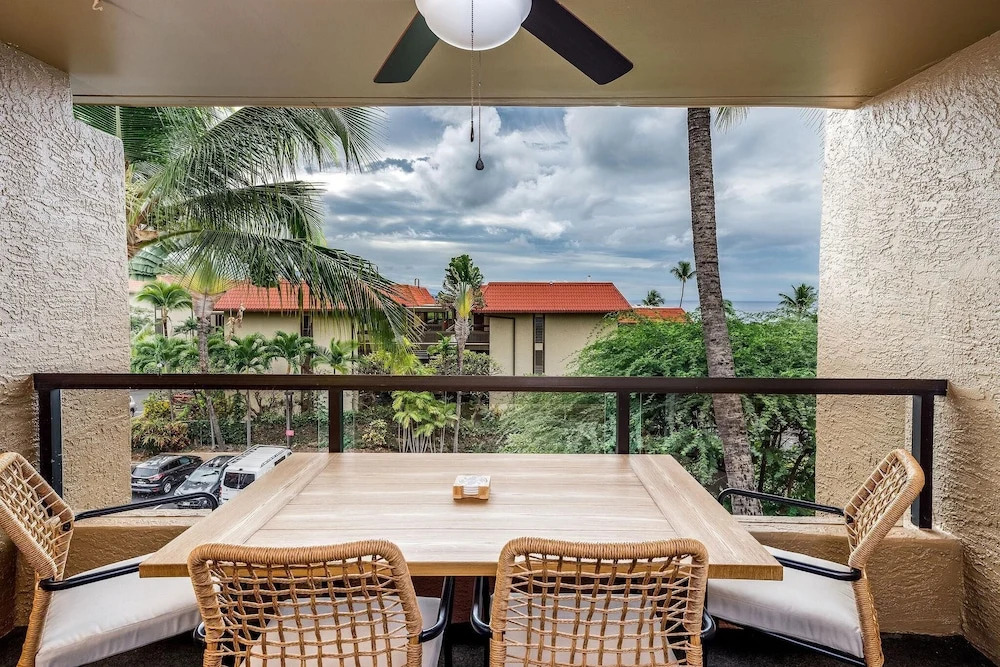 Kona Pacific C618 Top fl Seaview With ac, Elevator