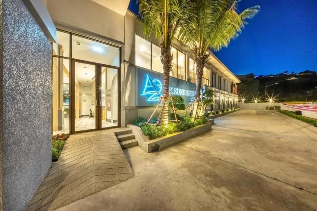 AZ Sunrise Resort & Fitness Club