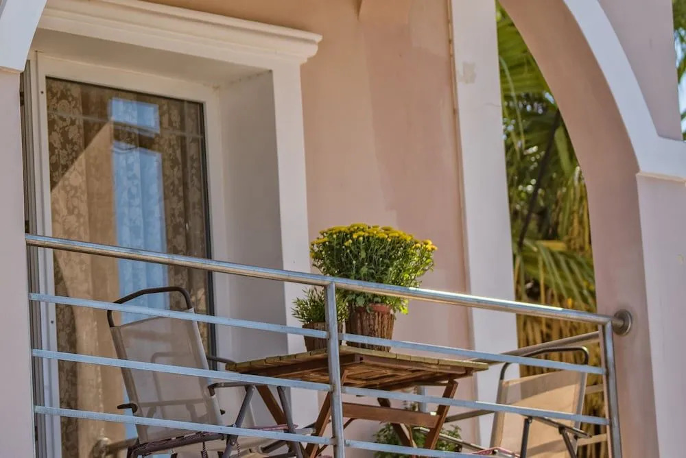'helios Maisonette' In Laganas