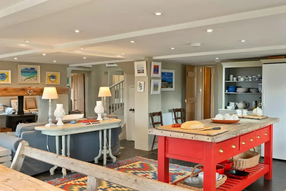 Country House Near Mawgan Porth, No Deposit