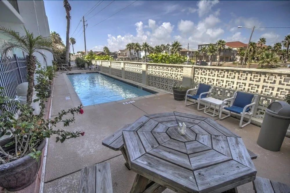 Continental 101 Minium 2 Bedroom Condo by RedAwning