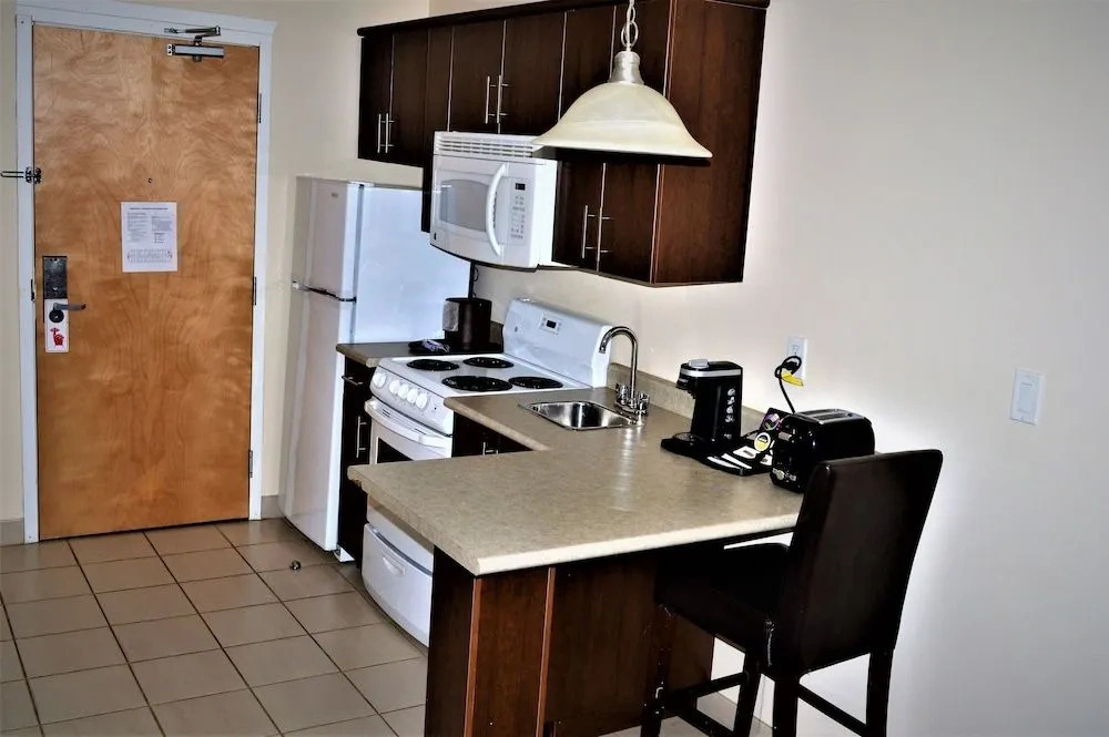 Sigma Inn & Suites Hudsons Hope