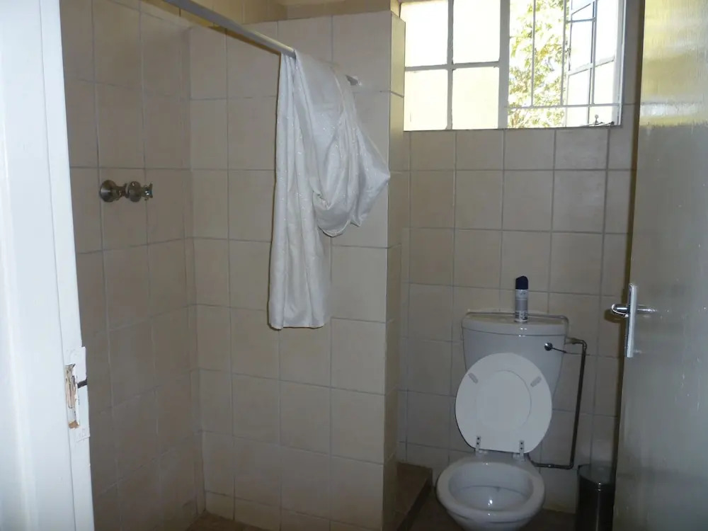 Daisy Executive Lodge