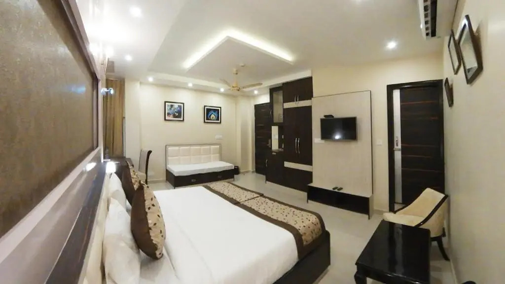 Citrus Classic Mcleodganj