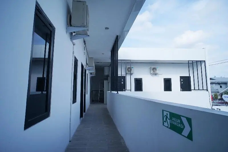 Sani Guest House by OYO Rooms