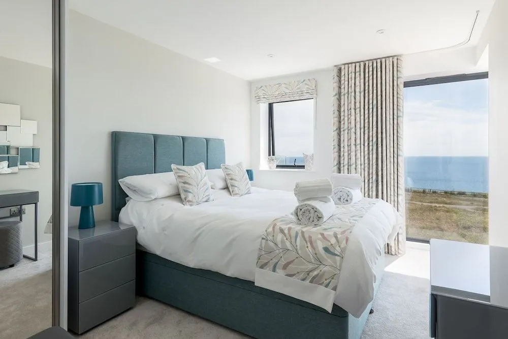 Beachcliff - On the Seafront with Two Balconies
