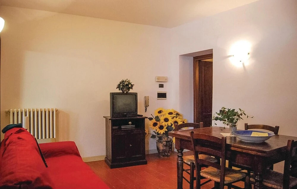Stunning Apartment in Monte SM Tiberina PG With 2 Bedrooms, Outdoor Swimming Pool and Outdoor Swimming Pool