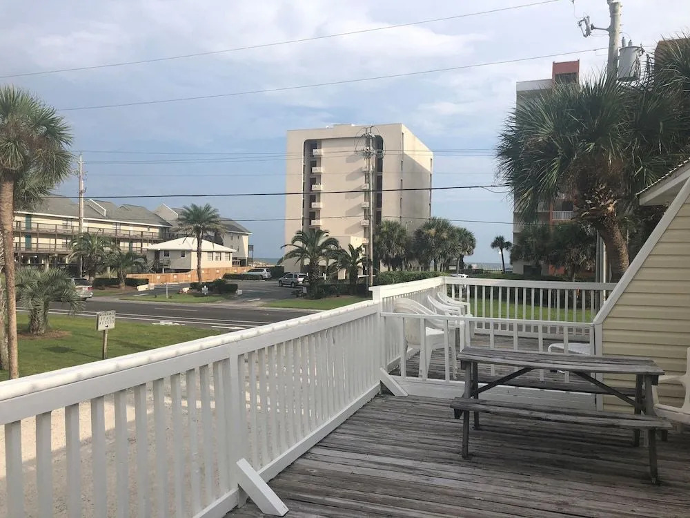 Moonraker #3 - 1 Br Condo