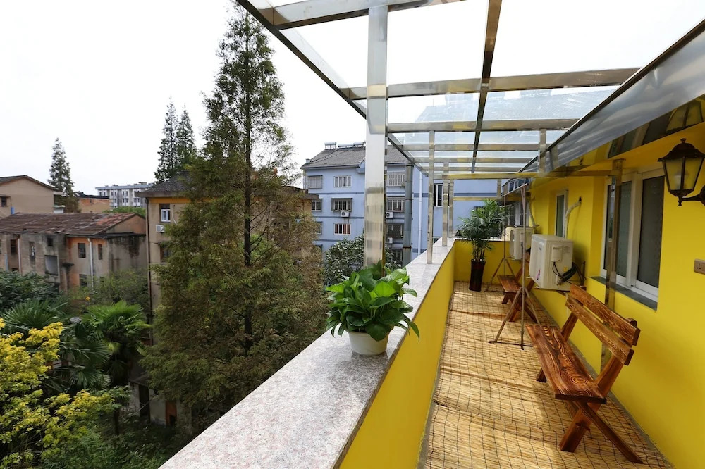 Wuzhen Qinggengyudu Guesthouse West