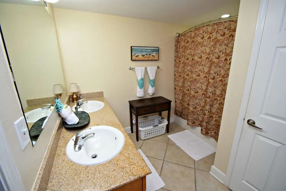 Sanibel 505 by RedAwning