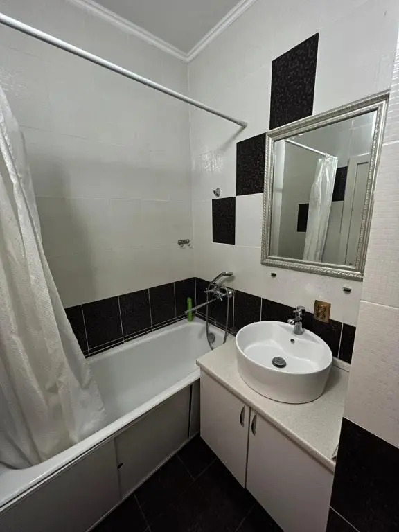 Tole bi Tay apartment 1 room near MEGA Alma Ata