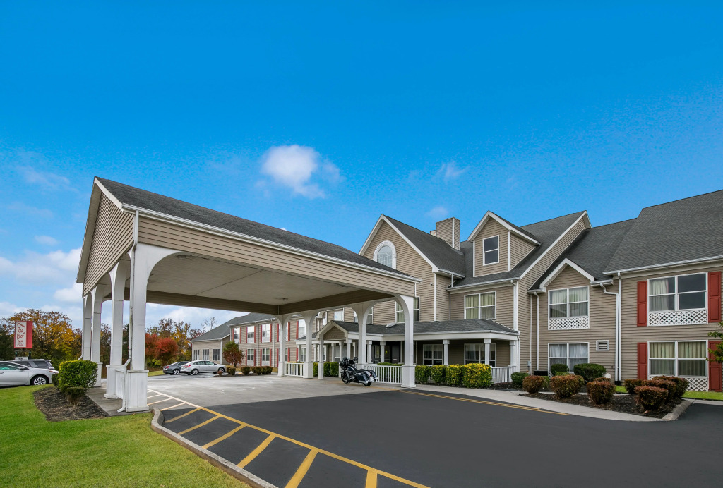 Red Roof Inn & Suites Knoxville East