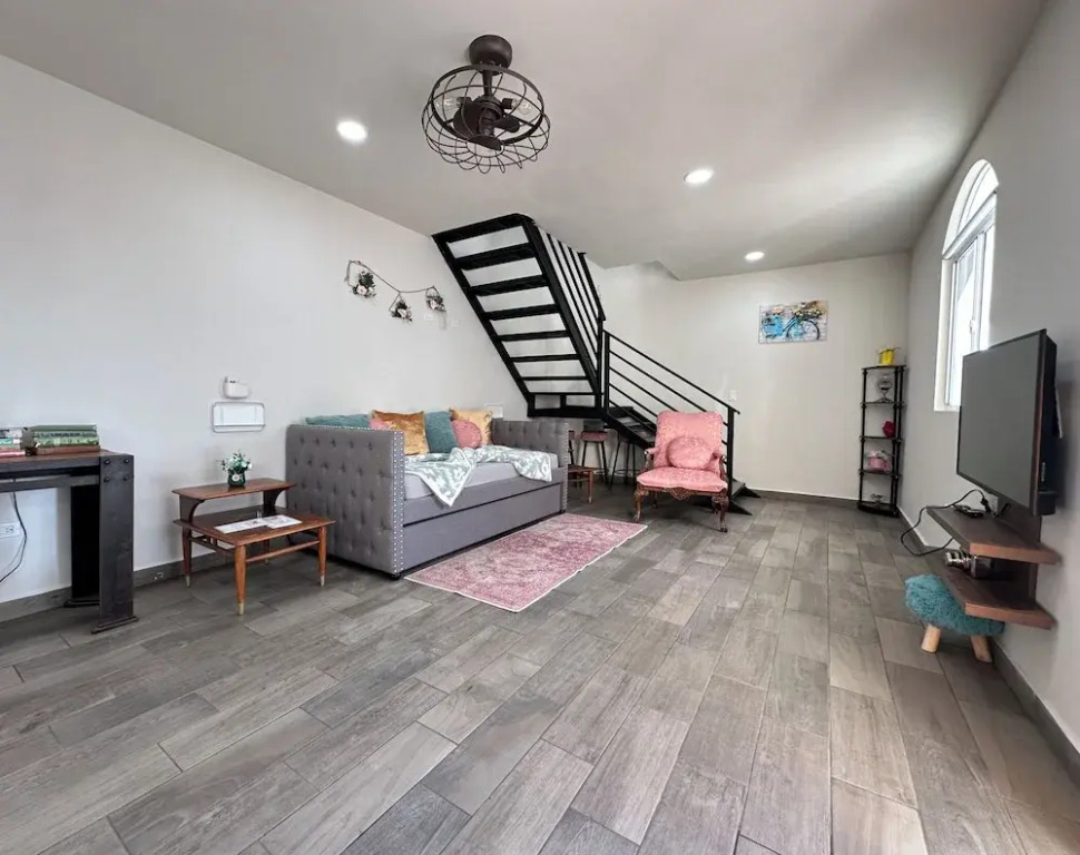 Las Mariposas Mini Suites