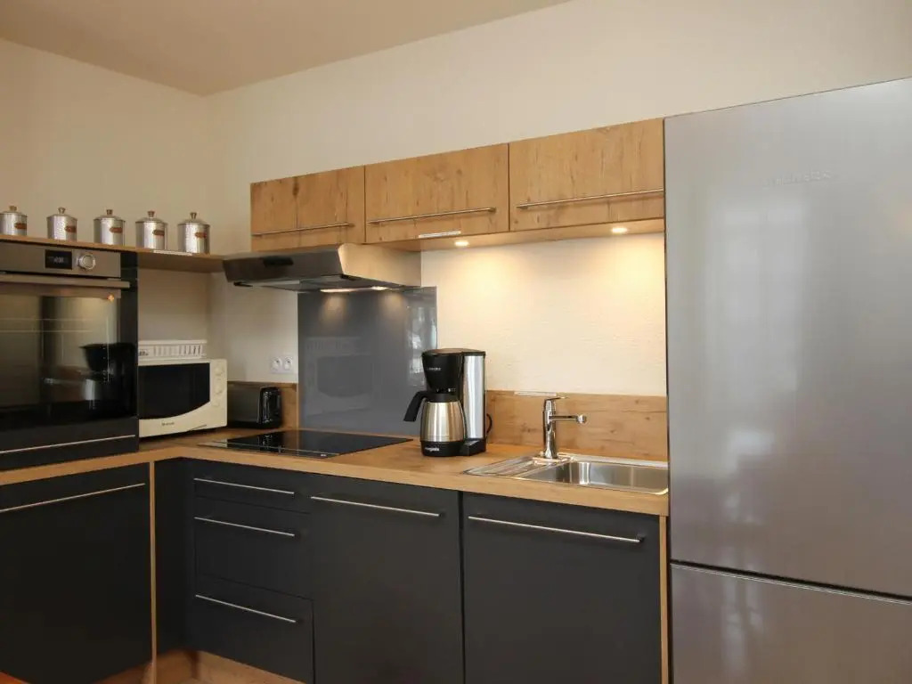 Appartement La Bourboule, 2 pièces, 5 personnes - FR-1-608-56