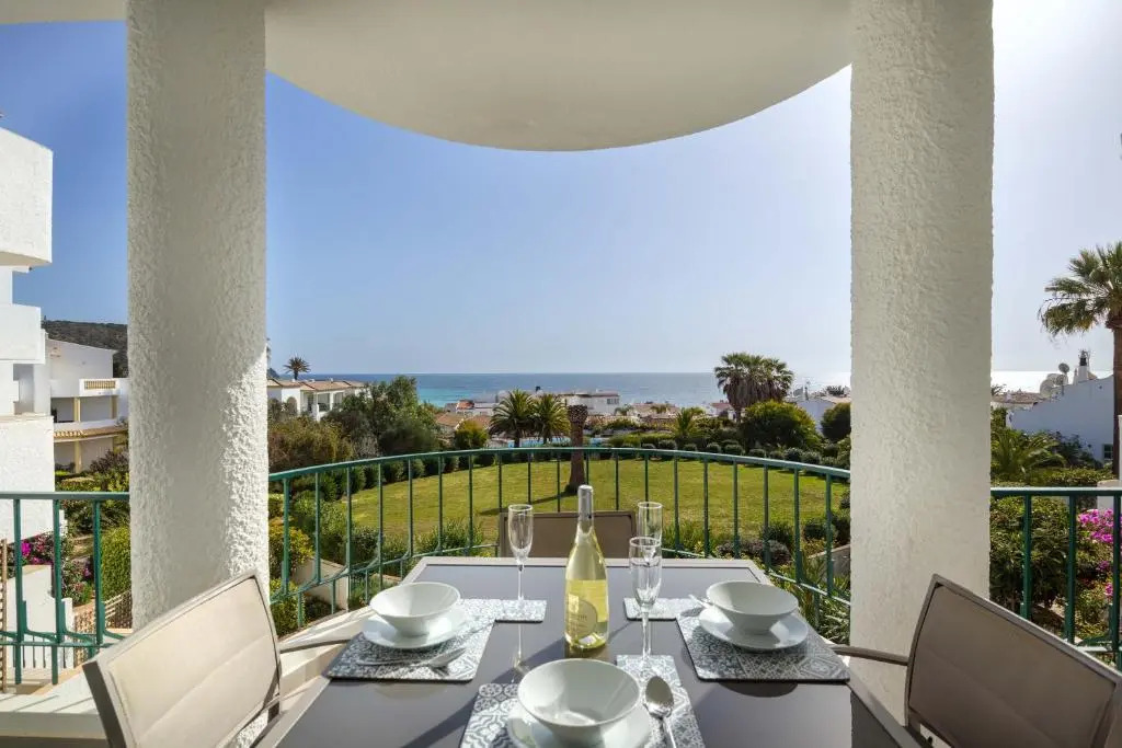 Waterside 3 Bedroom Sea View