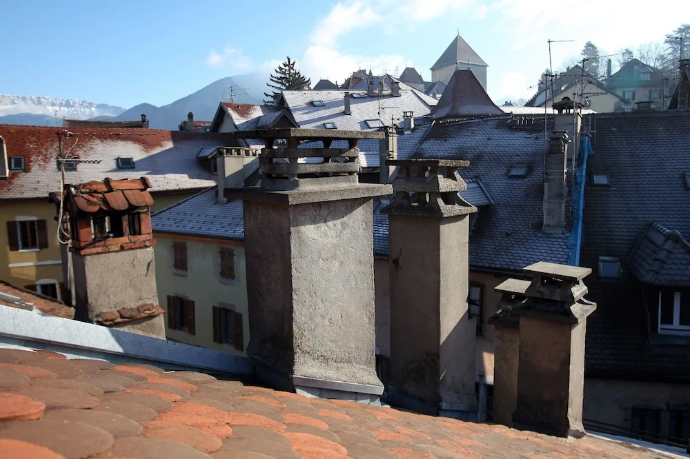 Charm and light in the old town of Annecy