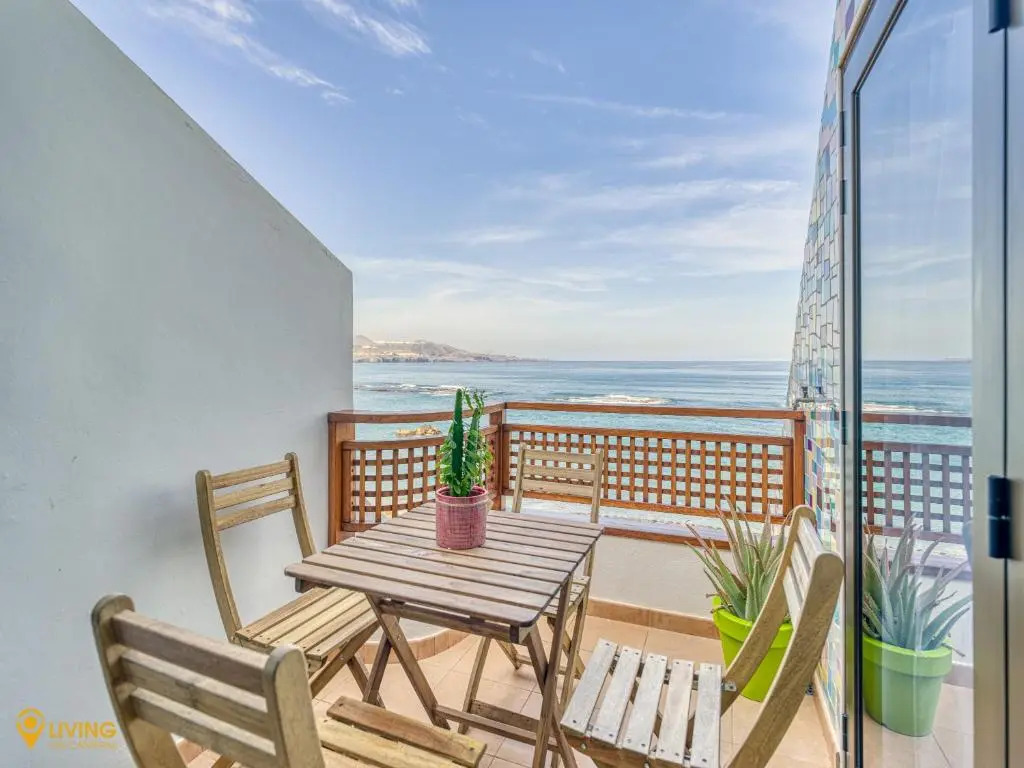 Living Las Canteras Homes - 20 STEPS TO THE BEACH