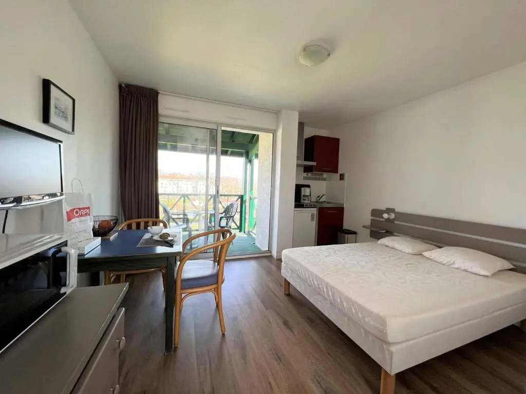 Appartement Cambo-les-Bains, 1 pièce, 2 personnes - FR-1-495-98