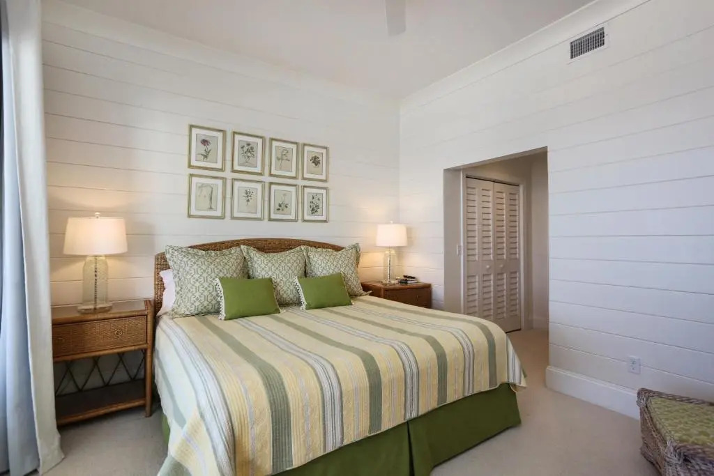 Alta Vista 1 by RedAwning