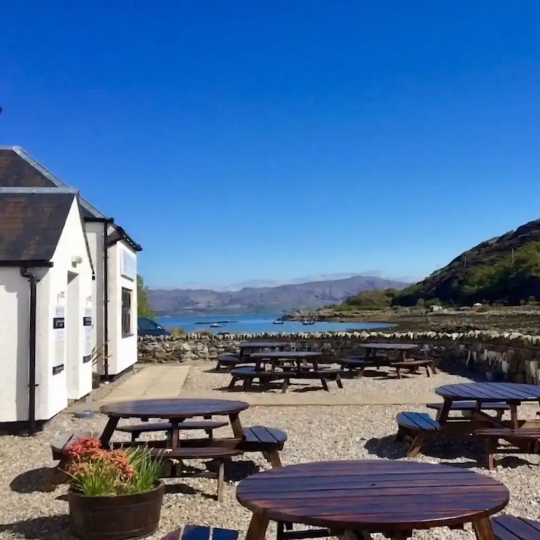 Glenuig Inn