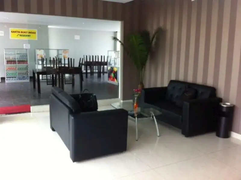 J Residence Hostel Ciumbuleuit